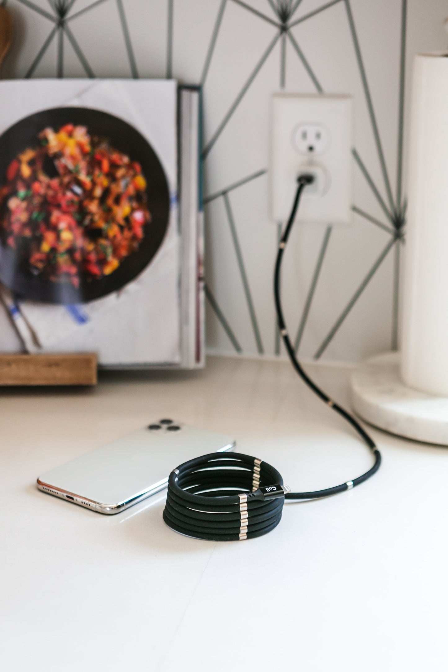 Coil – Self-Coiling Charger